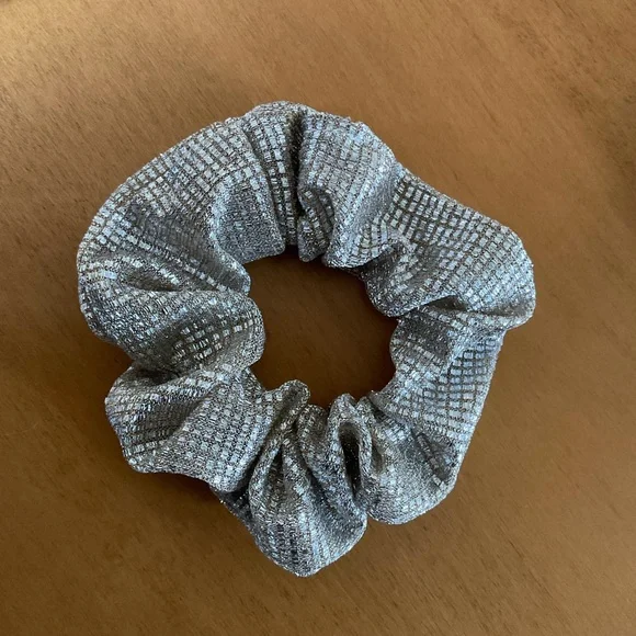 ❗️SOLD❗️Handmade Scrunchies - Picture 4 of 4